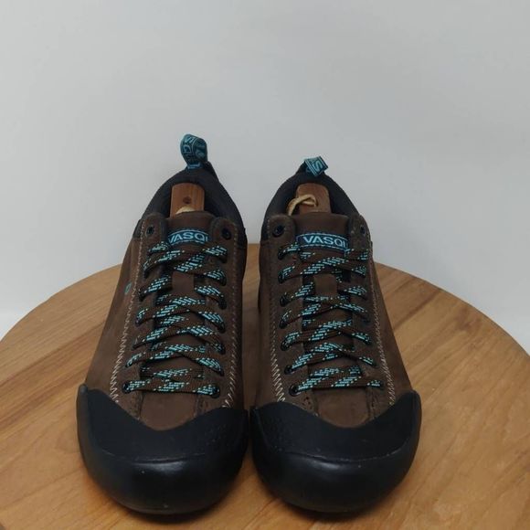 Vasque Rift Hiking Shoes- Womens- Size 7 M- Brown Blue- Low Top-Leather-Sneaker - Picture 2 of 12